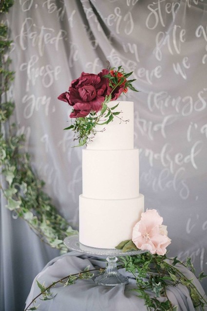 Floral wedding cake