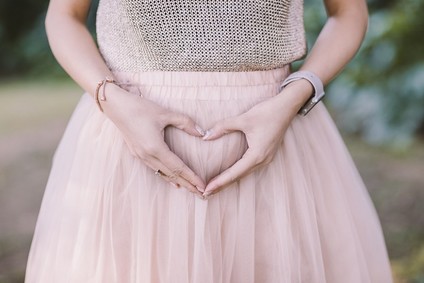 Family maternity photos in Barcelona