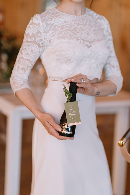 Champagne name tag