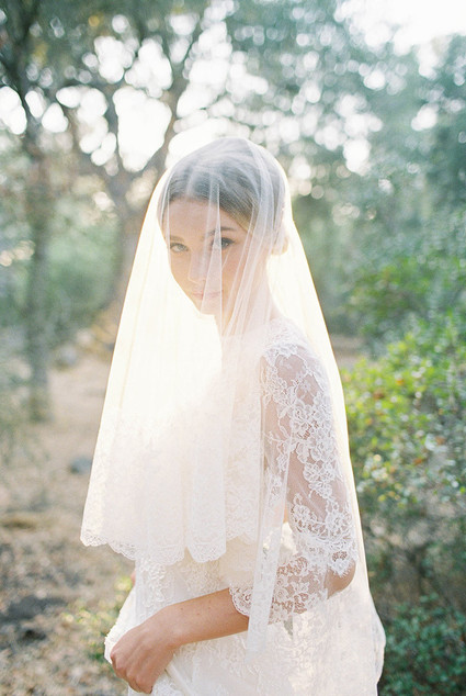 Tomomi Okubo wedding gown