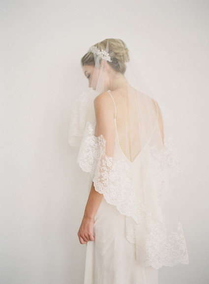 Tomomi Okubo wedding gown