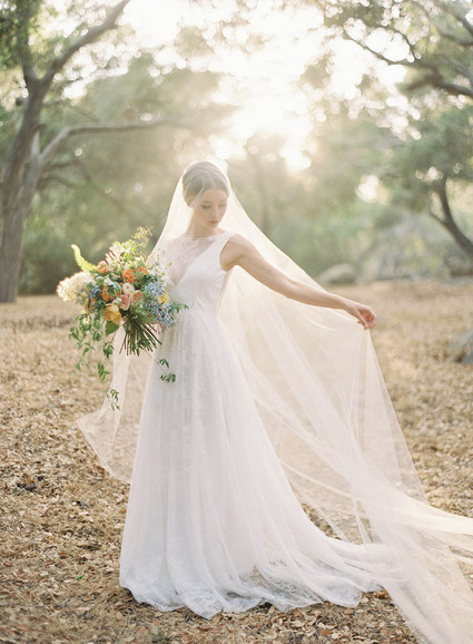 Tomomi Okubo wedding gown