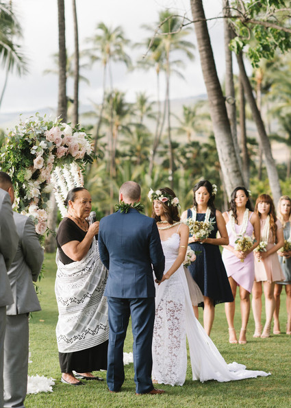 Hawaii wedding ceremony