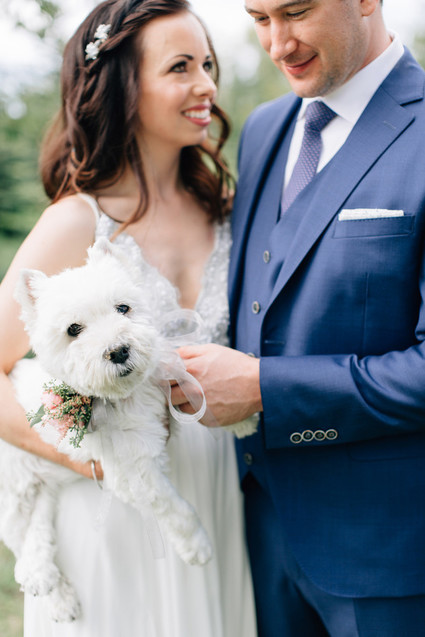 Romantic Canadian lake house wedding