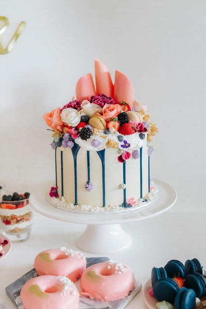 berries and blooms baby shower Inspiration