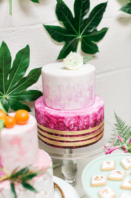 Modern wedding cake