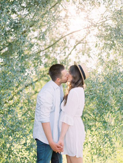 spring maternity photos