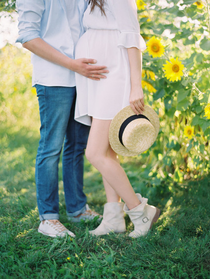 spring maternity photos