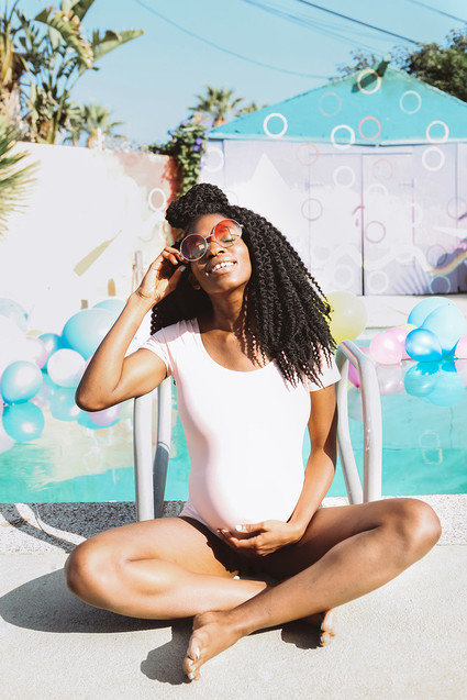 Bright fun maternity photos