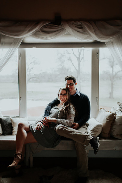 At home anniversary photo shoot