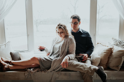 At home anniversary photo shoot