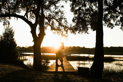 River engagement session in Charleston