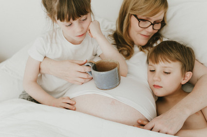 maternity photos with kids