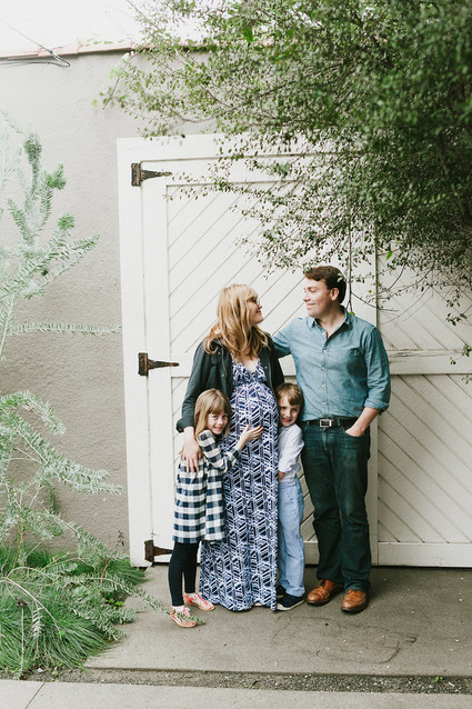 natural, homey maternity photos