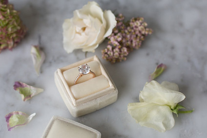 Romantic wedding ring