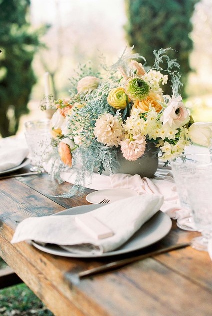 spring centerpiece