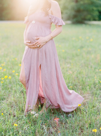 Mossy Oaks romantic maternity photos