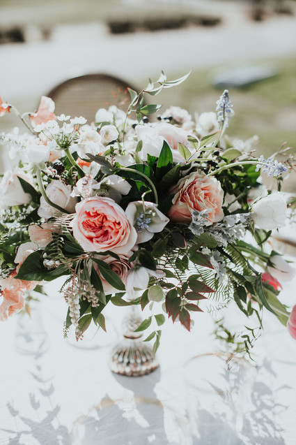 Dramatic wedding florals