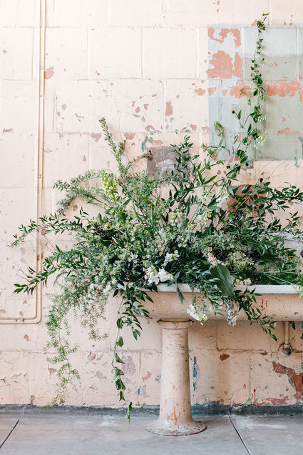 Modern wedding florals