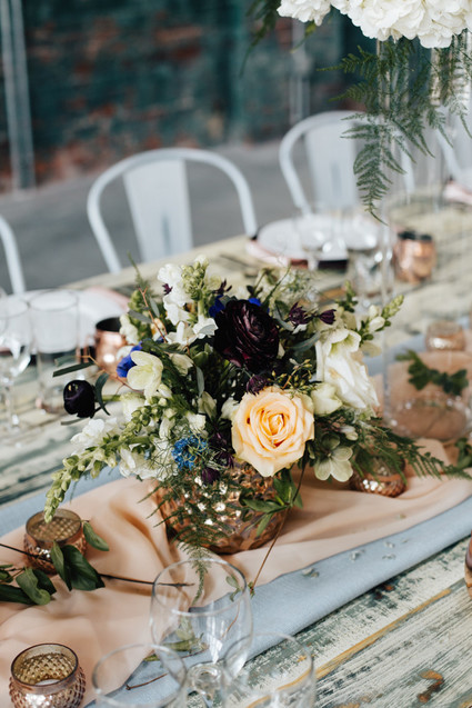 Modern centerpiece