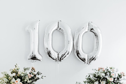 100 Days photo session and party Inspiration