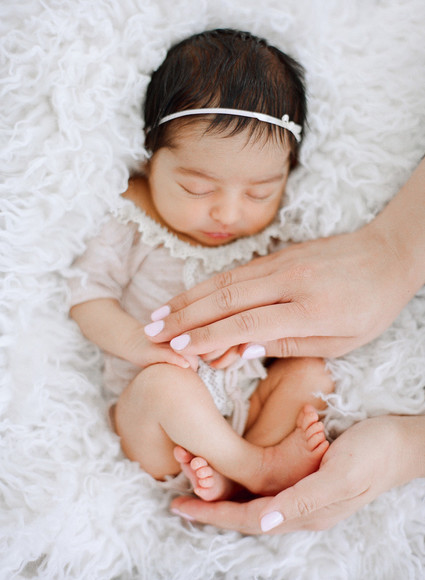 Elegant classic newborn photos