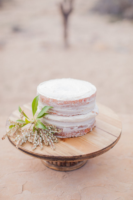 Naked cake