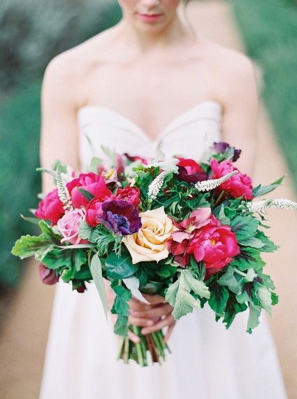 Red bridal bouquet
