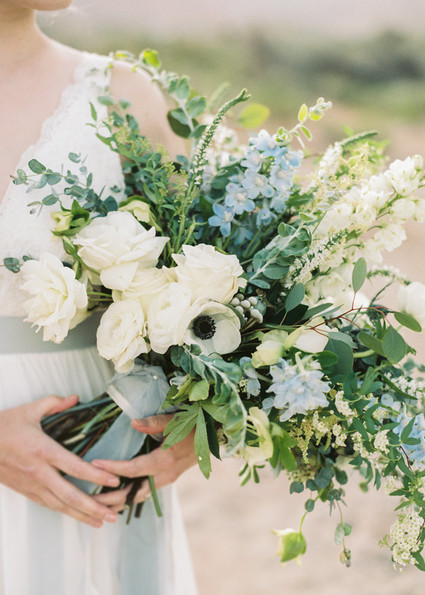 Desert elopement inspiration in Las Vegas Wedding Inspiration