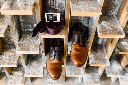 Groom's shoes
