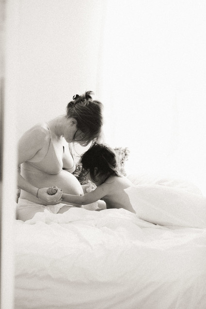 Lifestyle maternity photos