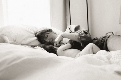 Lifestyle family newborn photos