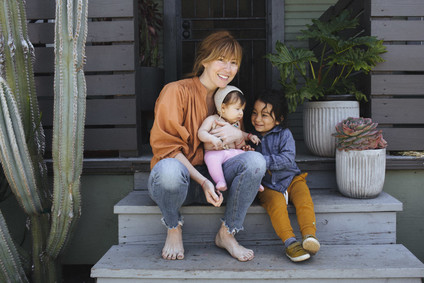 Lifestyle family newborn photos