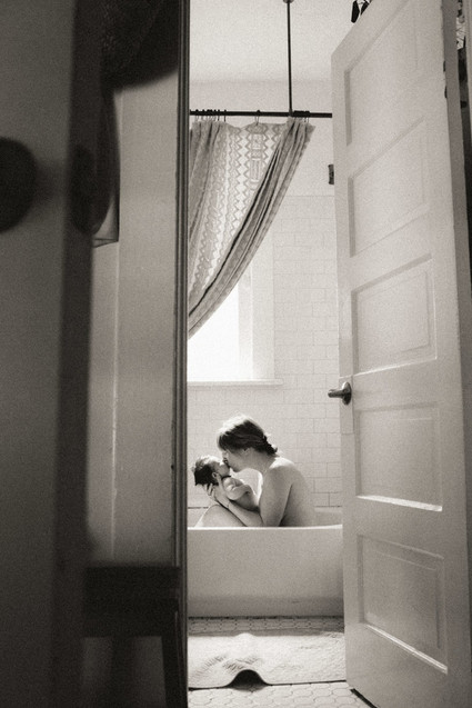 Lifestyle family newborn photos