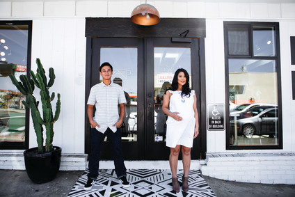 Coffee shop maternity photos