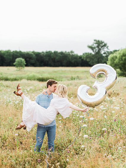 Pregnancy announcement photos