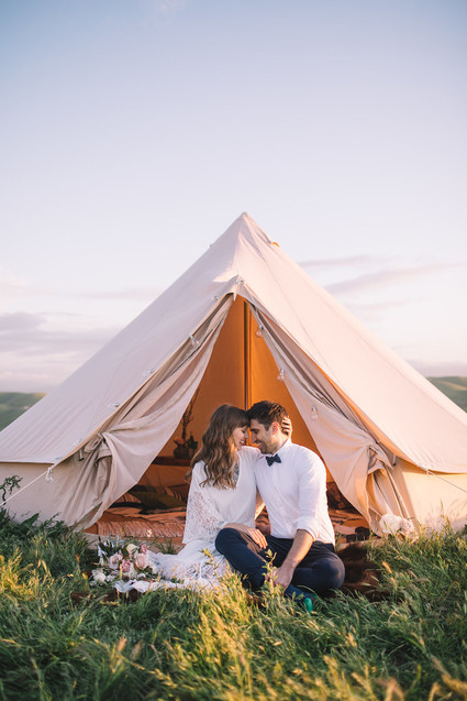 Glamping wedding portrait