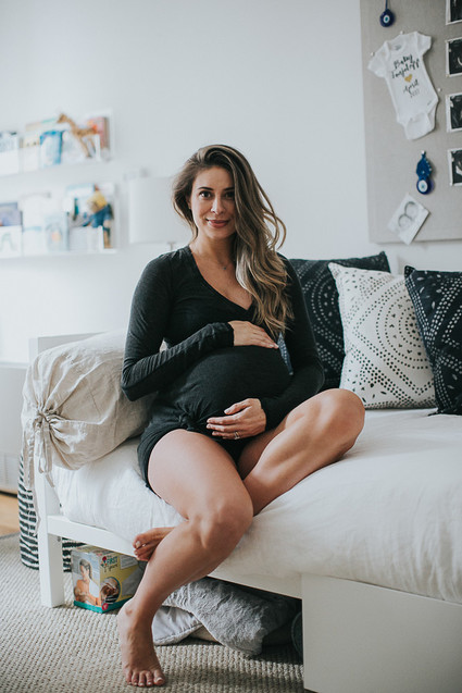 Gramercy Park maternity photos Inspiration