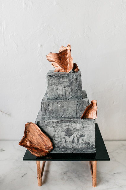 Modern wedding cake