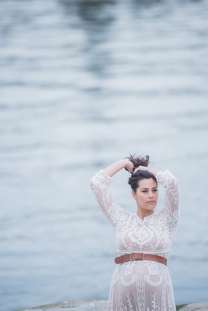 Seaside family maternity photos