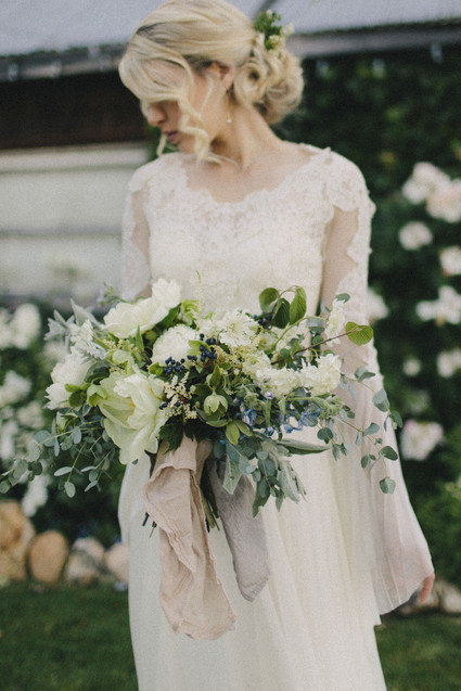 White bridal bouquet
