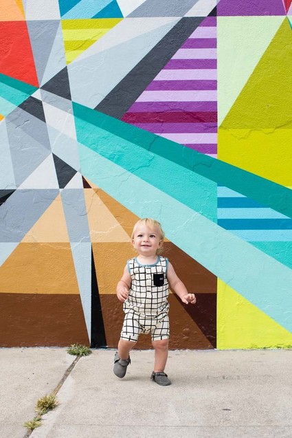 Art wall birthday photo session