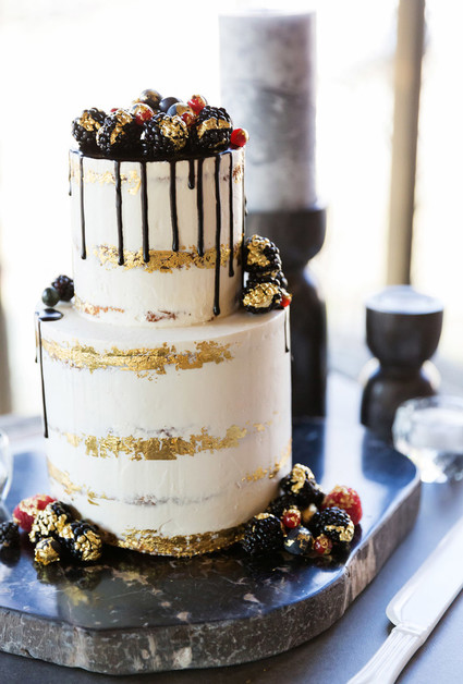 drip wedding cake