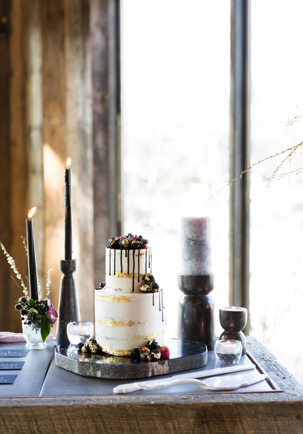 drip wedding cake