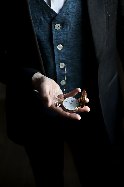 groom's accessories