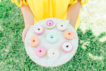 pastel donuts