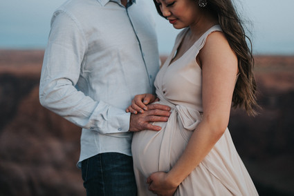 Horseshoe Bend maternity photos