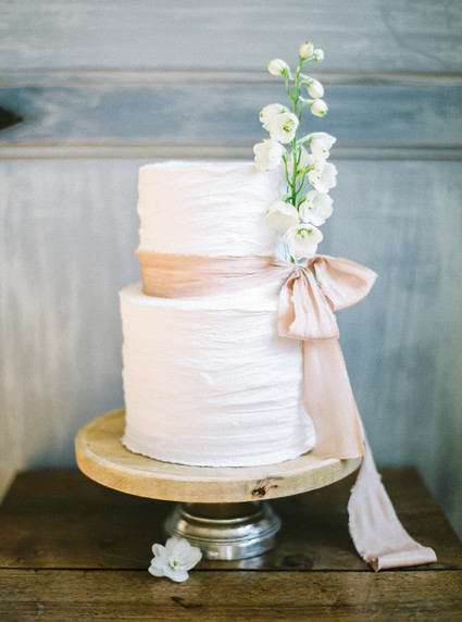 gorgeous simple French wedding cake