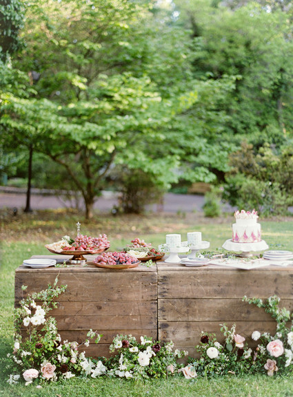 rustic dessert table Inspiration
