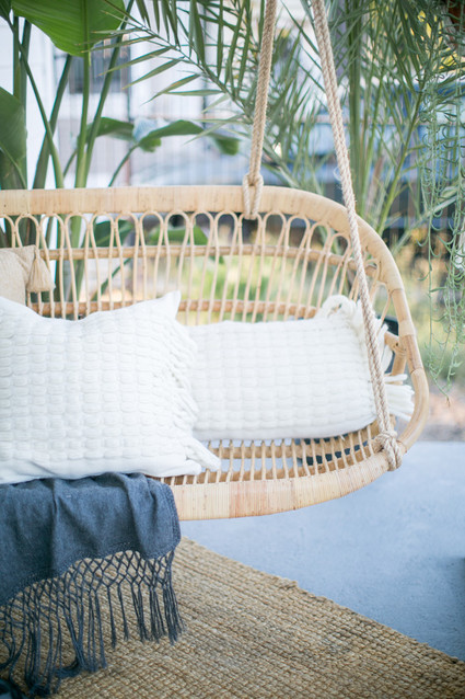 How to style your front porch for entertaining